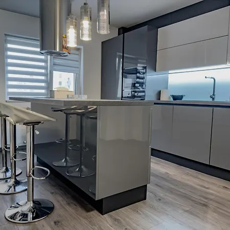 Majestic Big Apartment Bucharest Exterior photo