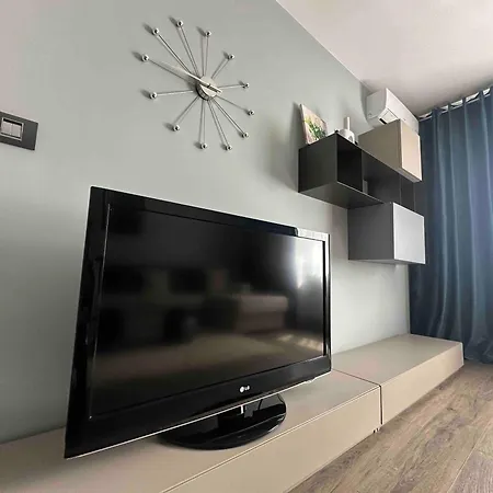 Majestic Big Apartment Bucharest Exterior photo